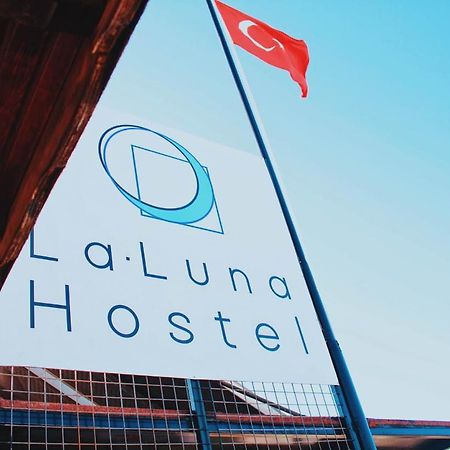 La Luna Hostel Bodrum ภายนอก รูปภาพ