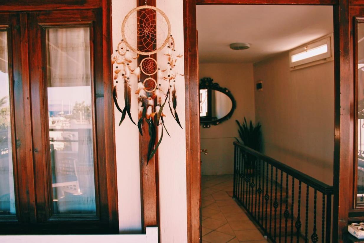 La Luna Hostel Bodrum ภายนอก รูปภาพ
