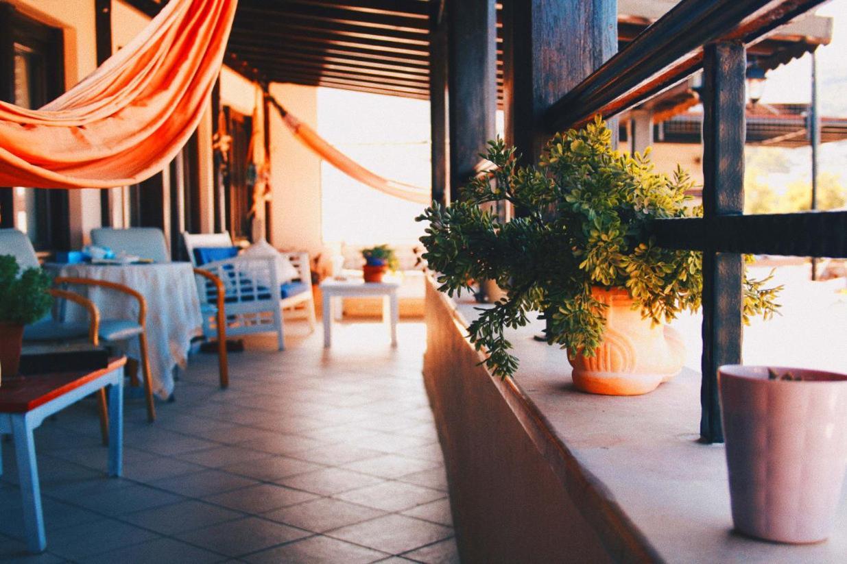 La Luna Hostel Bodrum ภายนอก รูปภาพ