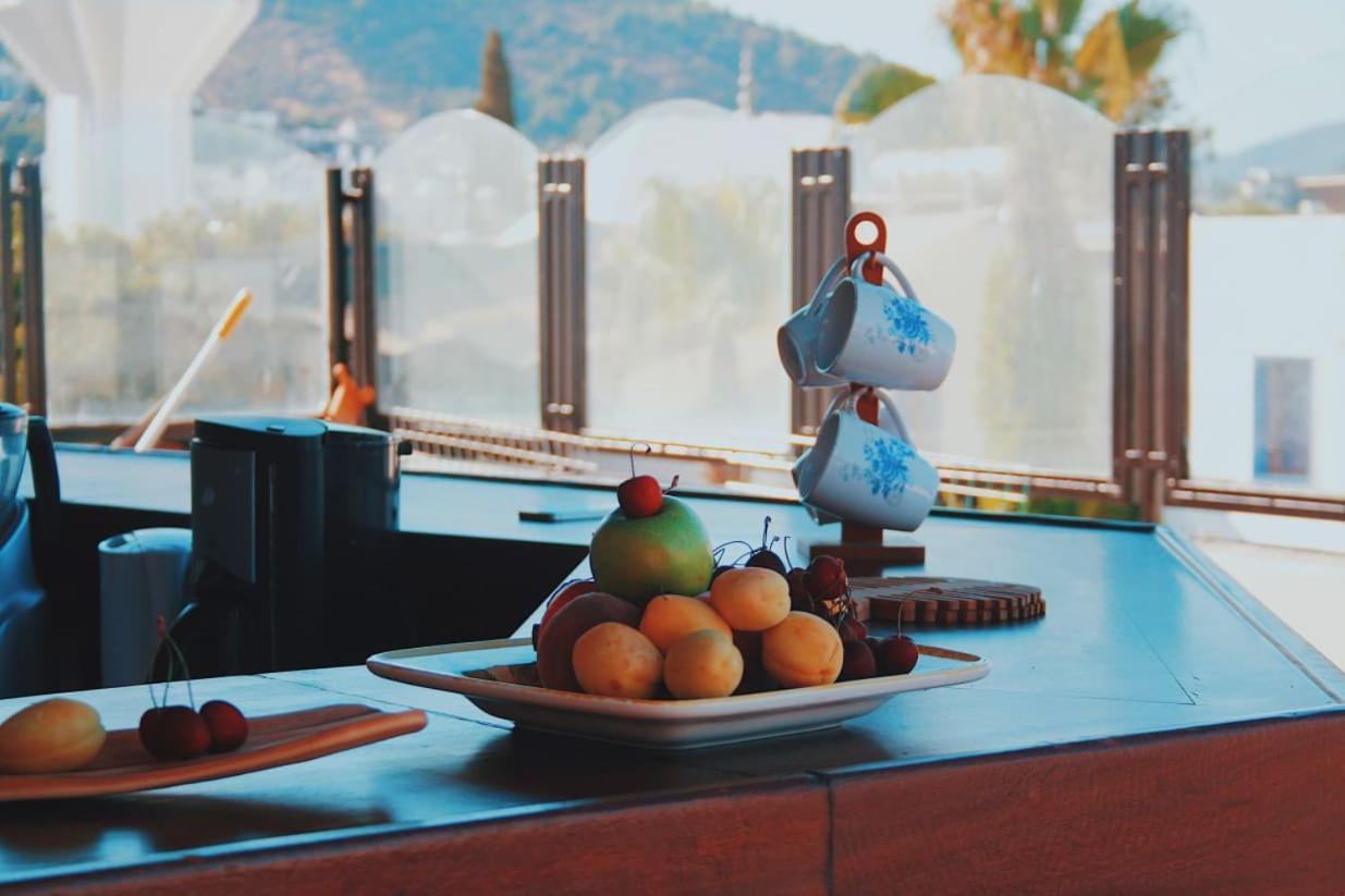 La Luna Hostel Bodrum ภายนอก รูปภาพ