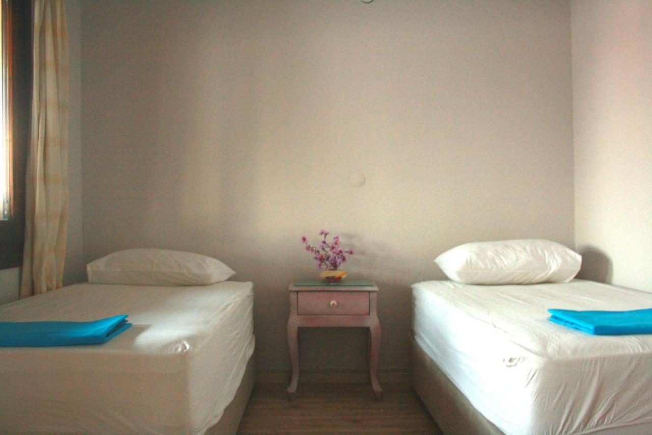 La Luna Hostel Bodrum ภายนอก รูปภาพ