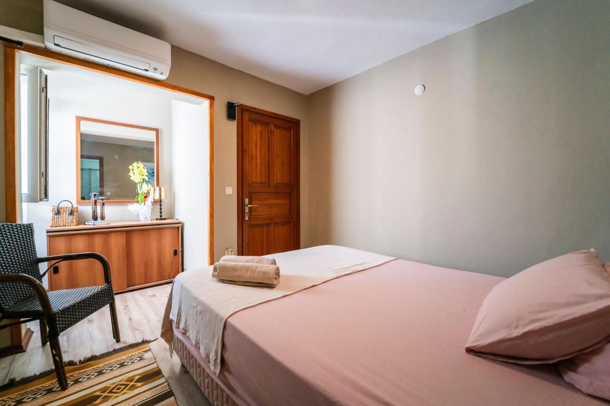 La Luna Hostel Bodrum ภายนอก รูปภาพ